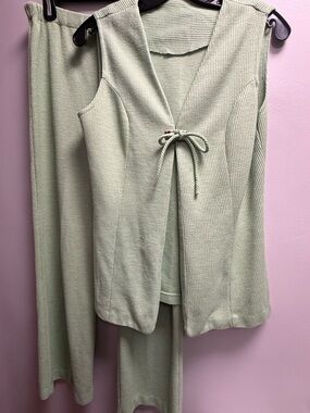 GUVC Handmade 1970’s 2-Piece Sleeveless Ribbed Light Sage Green Pants + Top L-XL